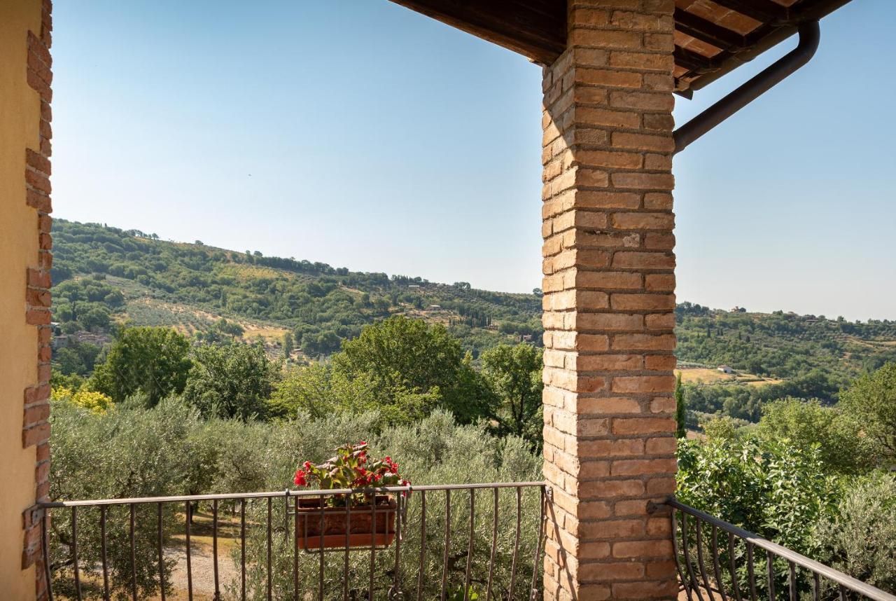Agriturismo La Rocca Assisi ペトリニャーノ エクステリア 写真