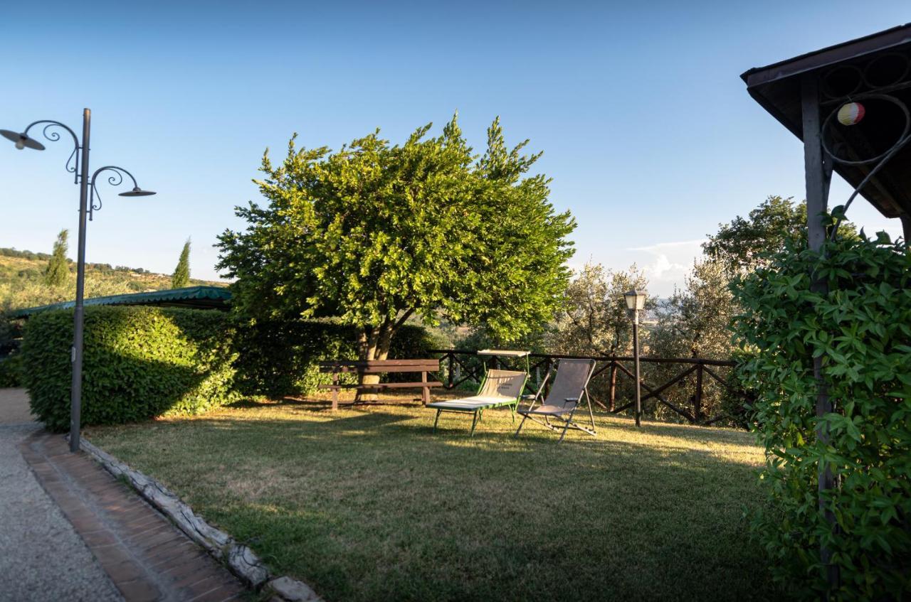 Agriturismo La Rocca Assisi ペトリニャーノ エクステリア 写真