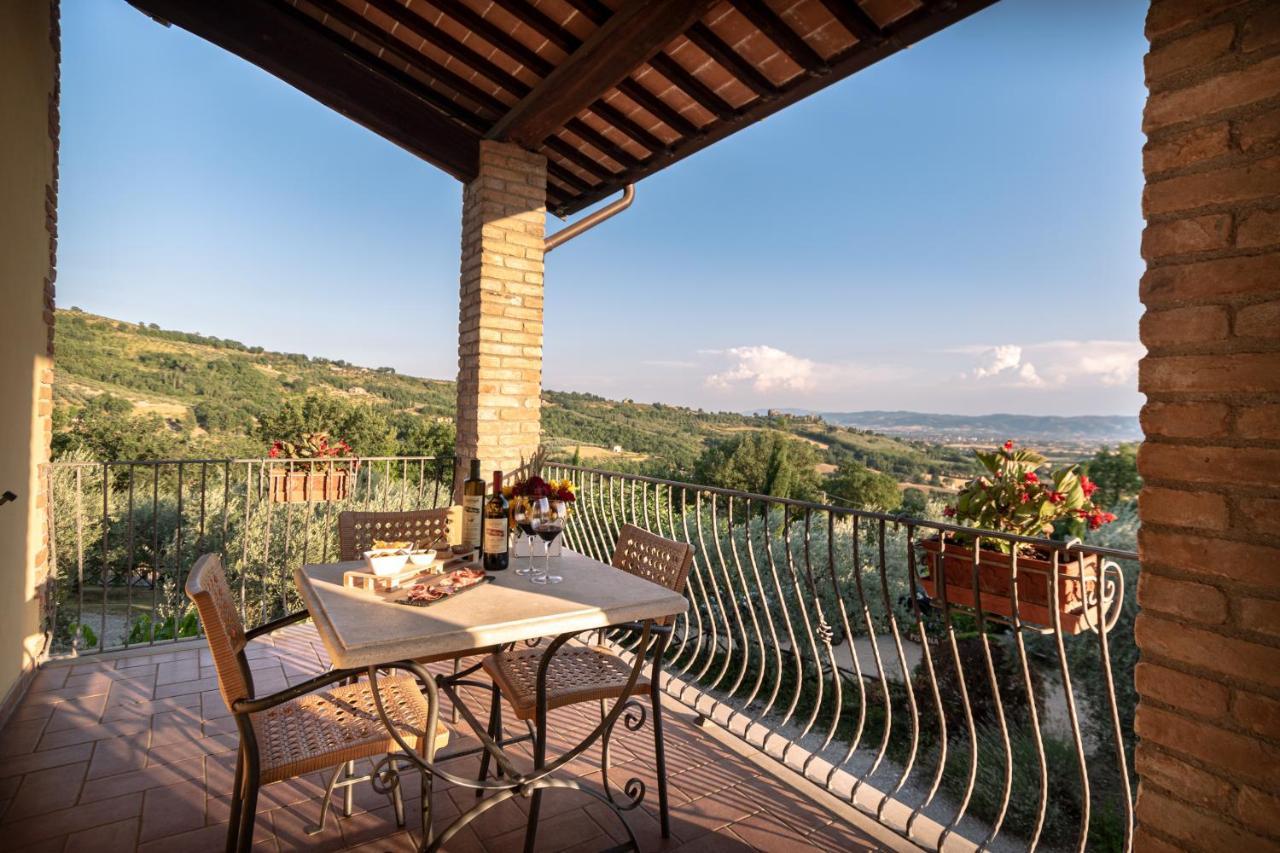 Agriturismo La Rocca Assisi ペトリニャーノ エクステリア 写真